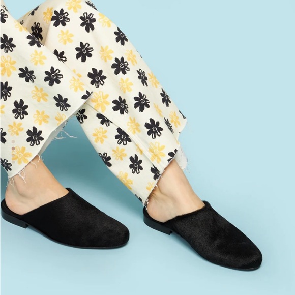 Maguire Como Mules Black Ponyhair - Picture 1 of 5